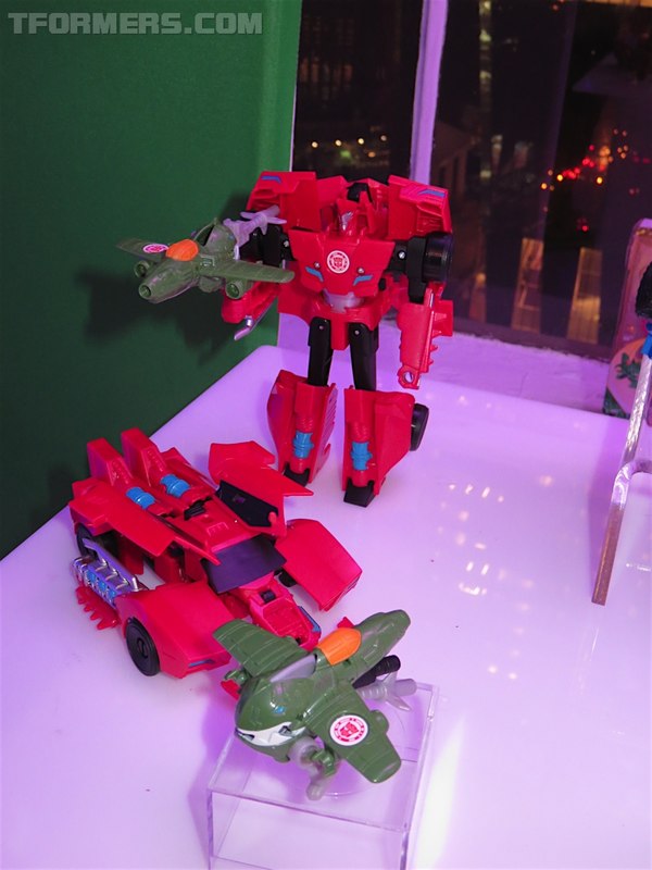 NYCC 2016   First Look At Sixshot, Broadside, Sky Shadow, Perceptor, And More Transformers  (94 of 137)